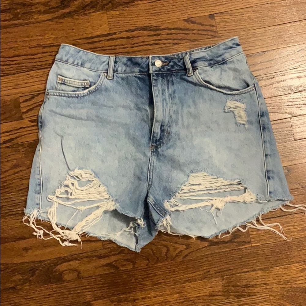 Topshop Mom Jean Cut Off Shorts